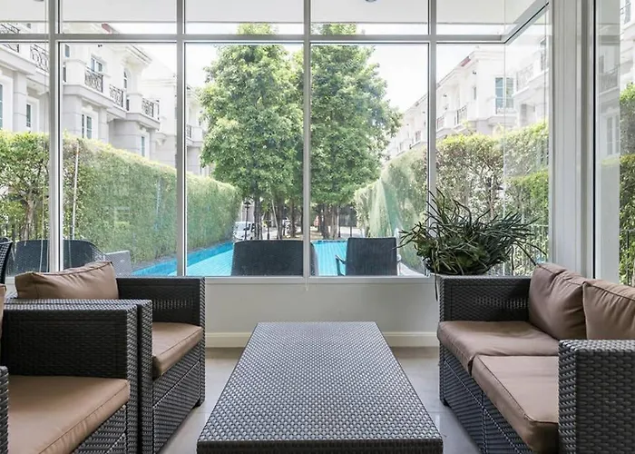 Miq Asoke202 Pool - Asoke Bts 16 Pax